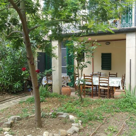 La Villa Nei Fiori Florenz Exterior foto